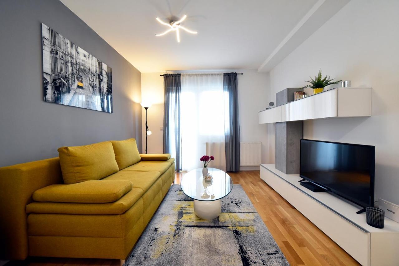 First Class Apartment, Free Parking 자그레브 외부 사진